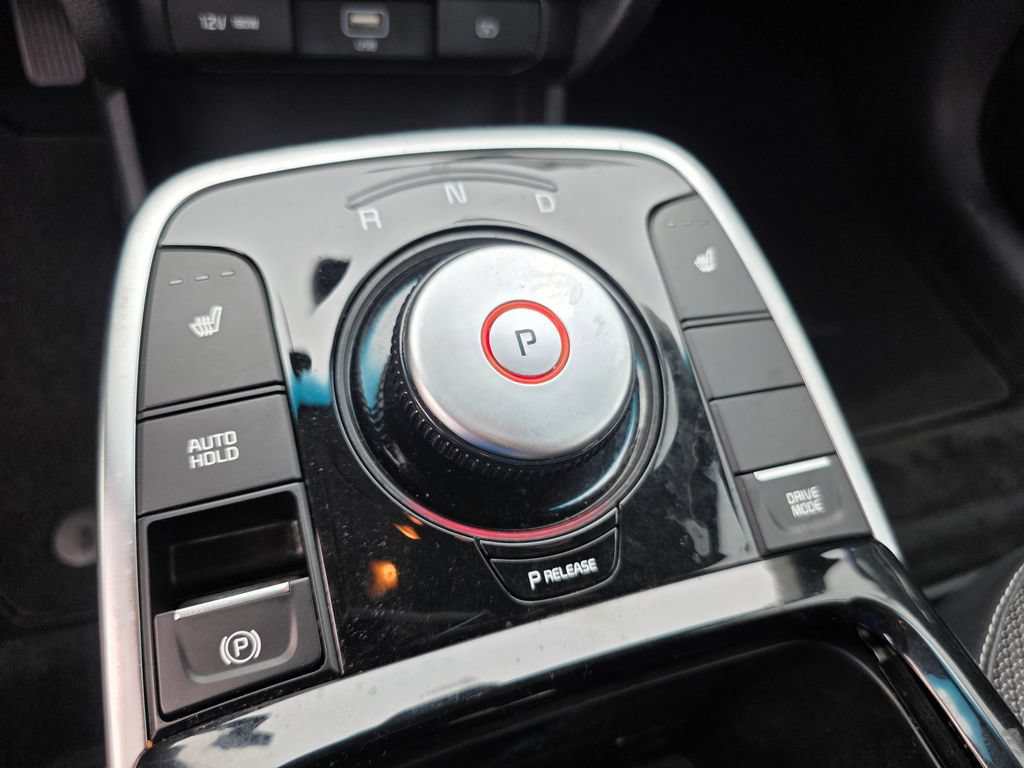 Used 2020 Kia Niro EX FWD image 17
