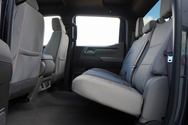 Used 2023 GMC Sierra 1500 SLE image 30