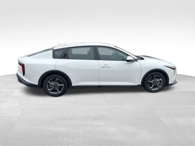 Certified 2025 Kia K4 LXS image 8