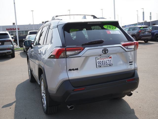 Used 2024 Toyota RAV4 XLE Premium w/ Weather Package AWD/4WD image 8