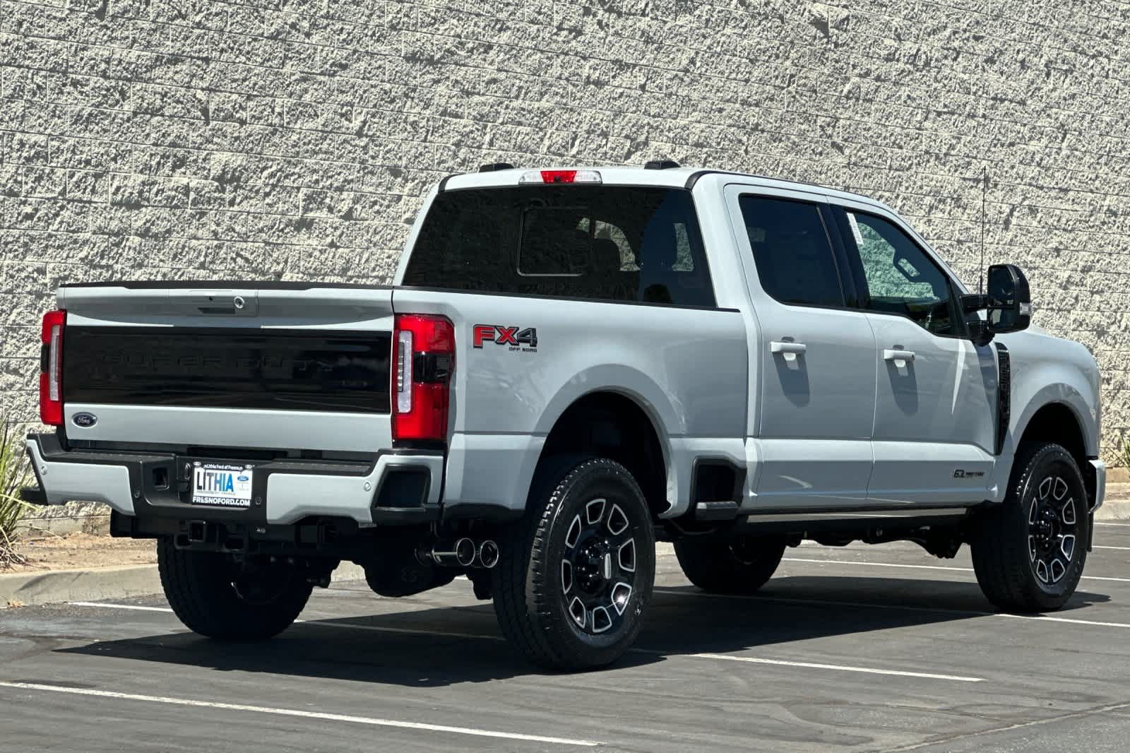 New 2026 Ford F350 Platinum w/ FX4 Off-Road Package AWD/4WD image 2