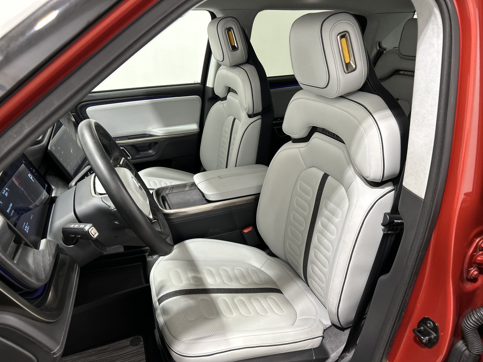 Used 2024 Rivian R1T Adventure Dual AWD/4WD image 20