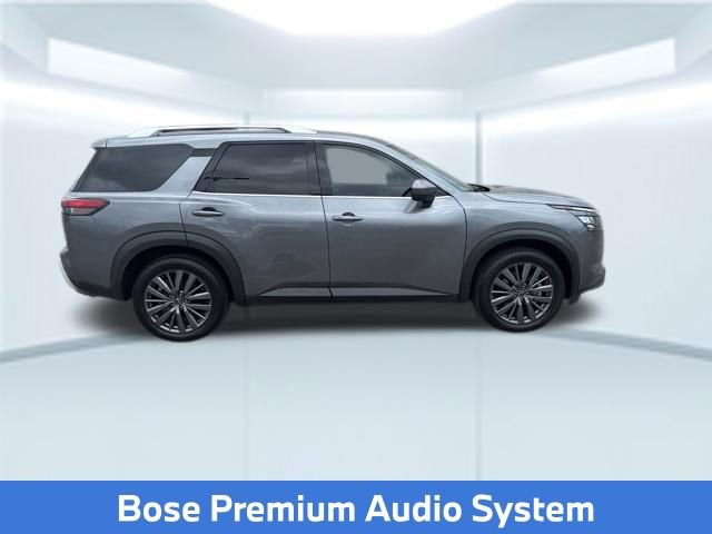 Used 2025 Nissan Pathfinder SL w/ SL Premium Package FWD image 5