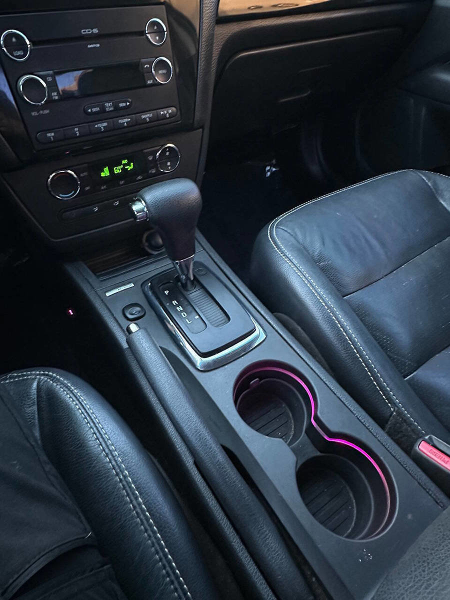 Used 2009 Ford Fusion SEL FWD image 16