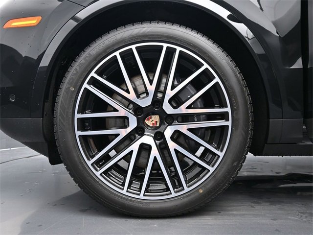 New 2025 Porsche Cayenne E-Hybrid image 6