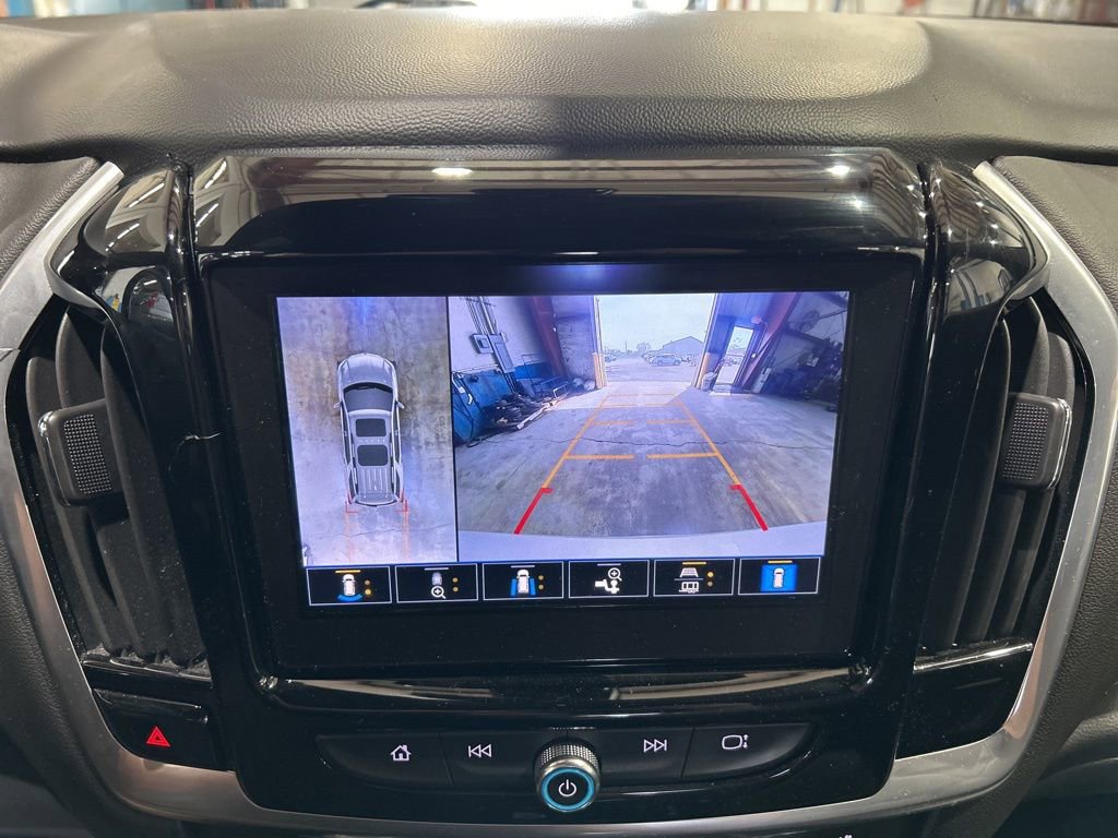 Used 2022 Chevrolet Traverse High Country image 36