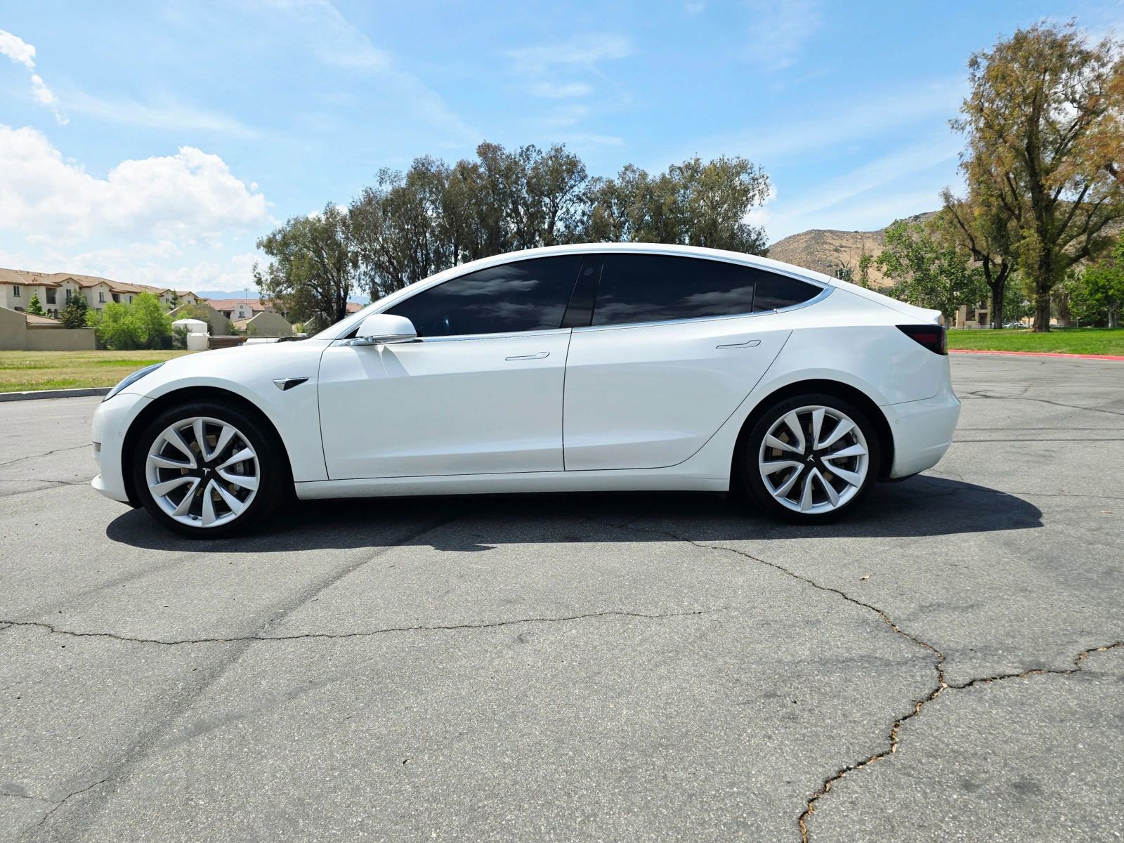 Used 2017 Tesla Model 3 Long Range RWD image 6