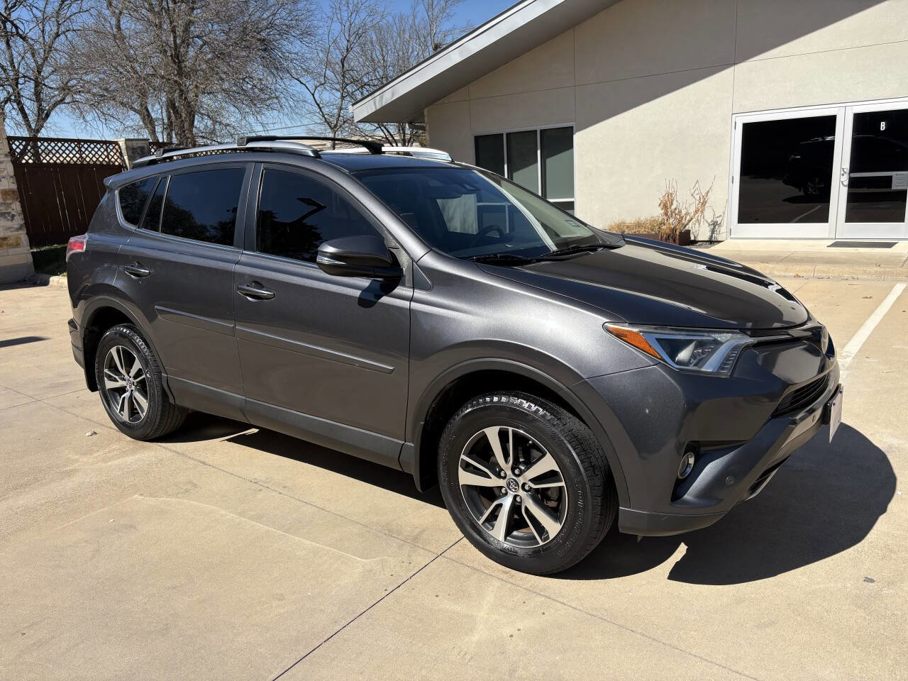 Used 2017 Toyota RAV4 XLE image 2