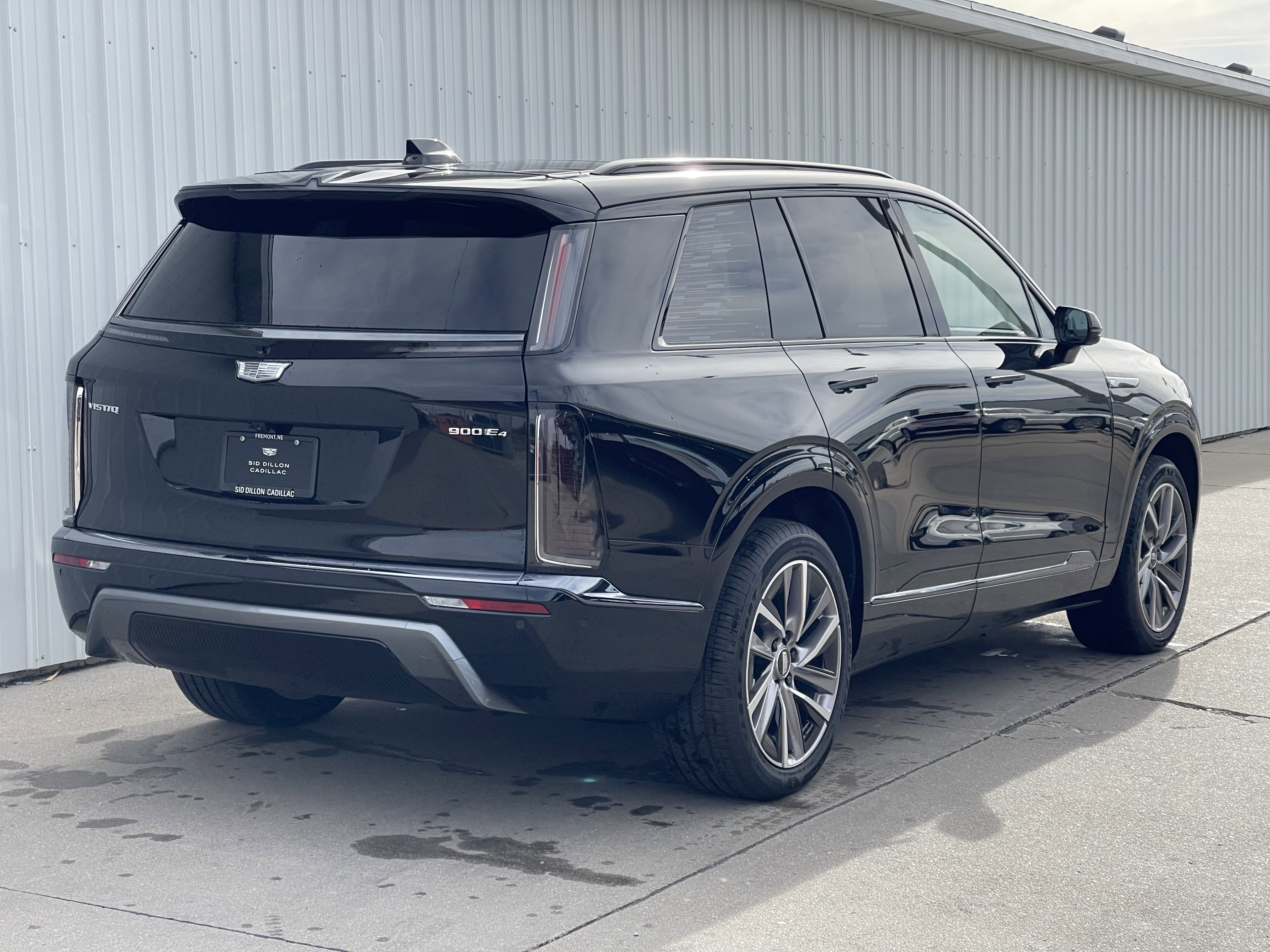 New 2026 Cadillac Vistiq Sport w/ LPO, Floor Liner Package image 18