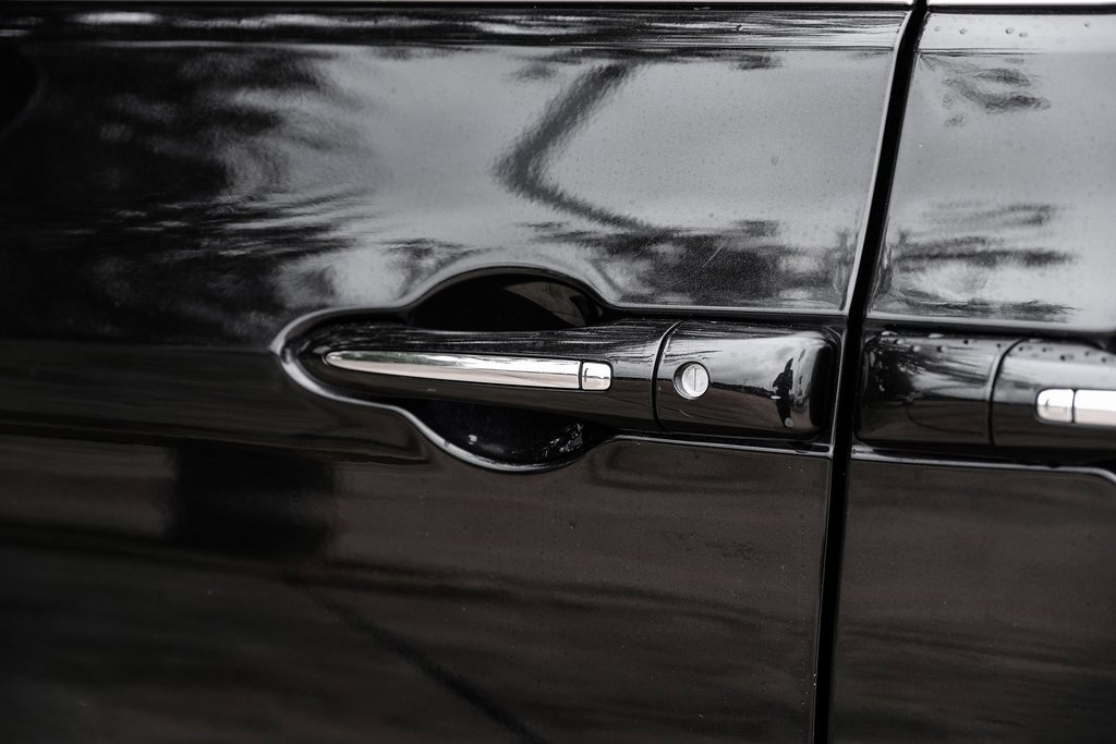 Used 2018 Chrysler Pacifica Limited image 57