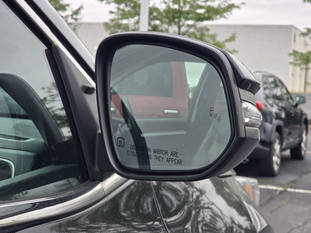 Used 2019 Toyota Highlander XLE AWD/4WD image 20