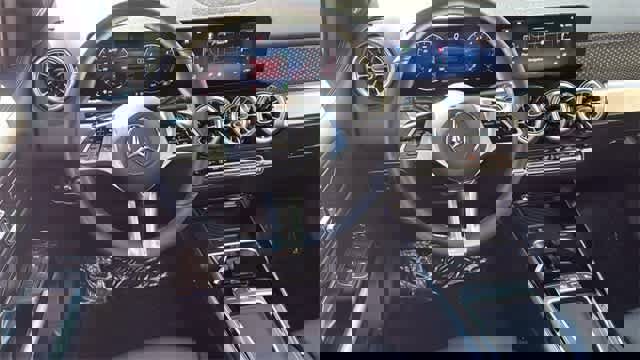 Certified 2025 Mercedes-Benz GLB 250 4MATIC image 25