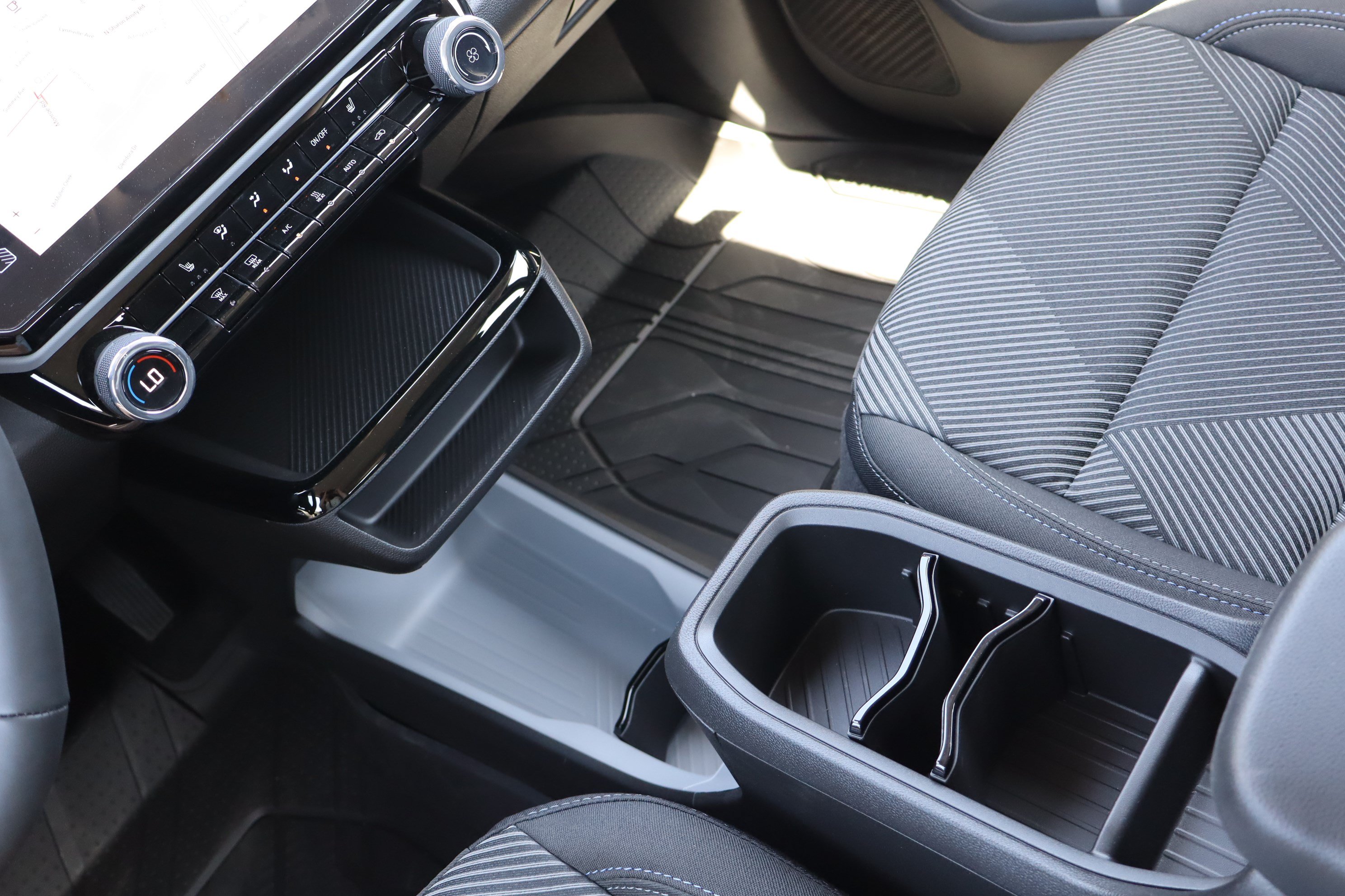 New 2027 Chevrolet Bolt LT w/ Comfort Package FWD image 17