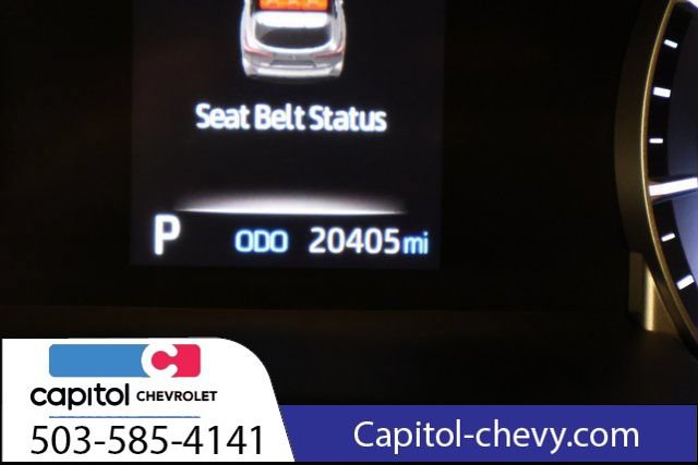 Used 2022 Toyota Highlander LE AWD/4WD image 16