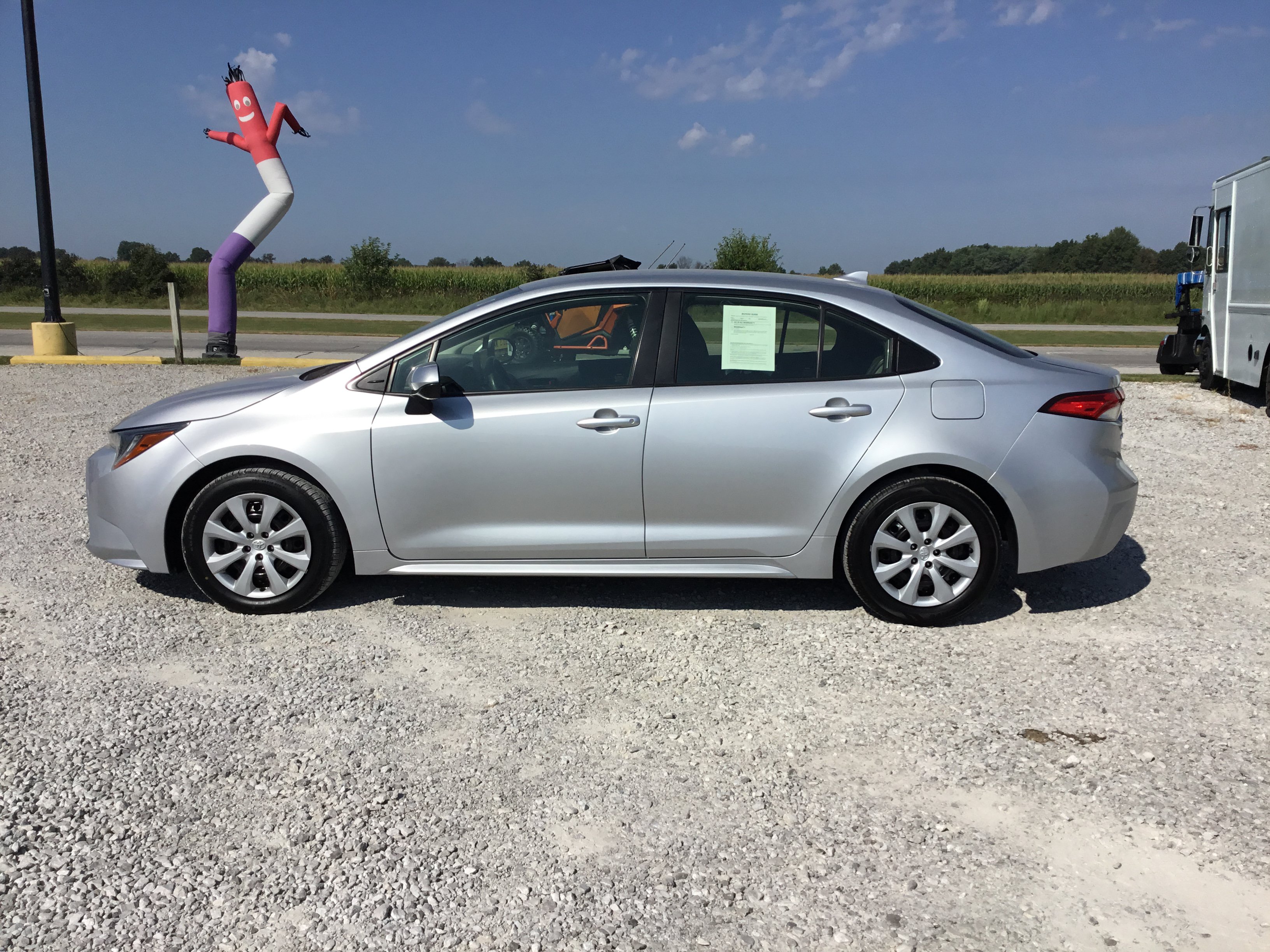 Used 2022 Toyota Corolla LE FWD image 6