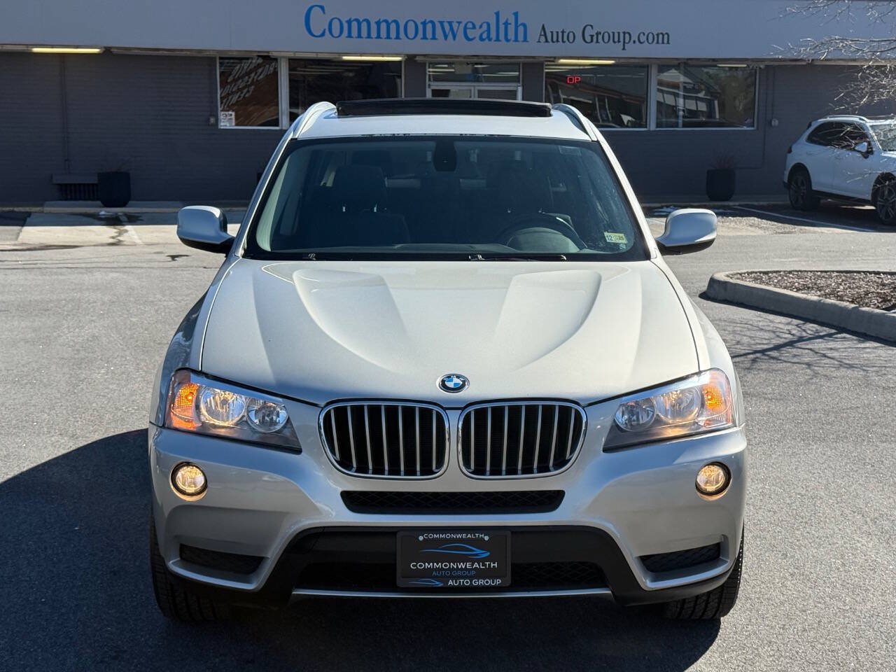 Used 2011 BMW X3 xDrive28i AWD/4WD image 3