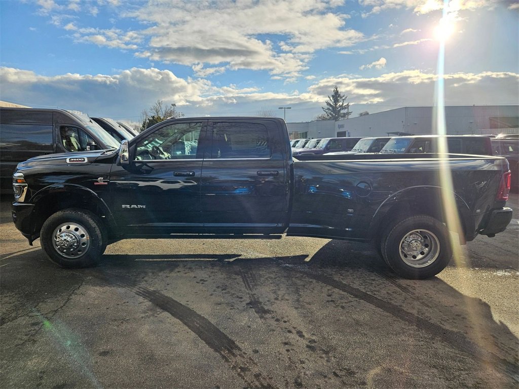 New 2026 RAM 3500 Longhorn image 4