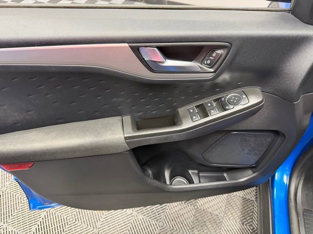 Used 2020 Ford Escape SE Sport image 15