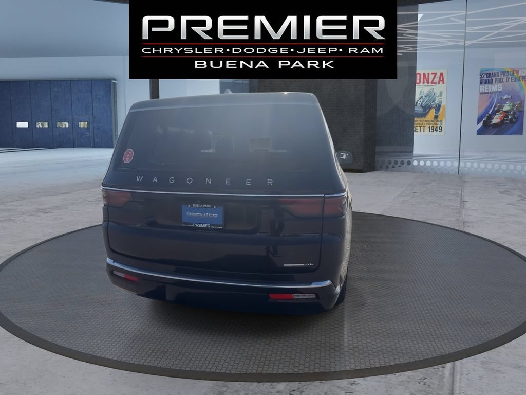 Used 2023 Jeep Wagoneer L Series III w/ Premium Group I RWD image 7