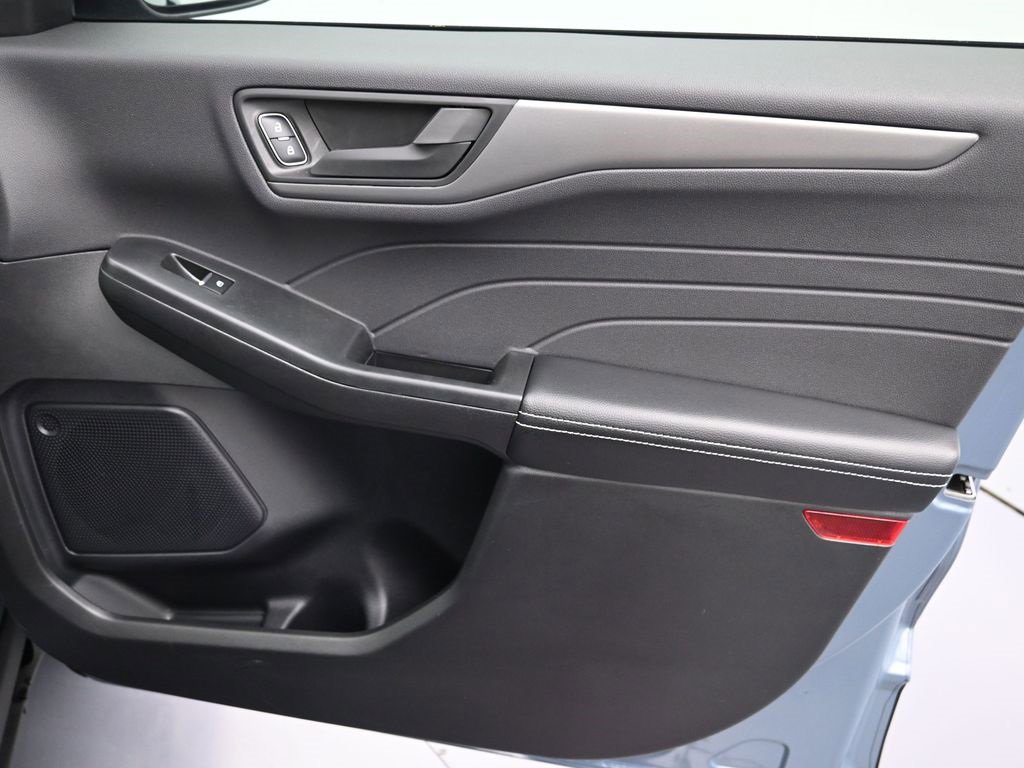 Certified 2025 Ford Escape Active image 29