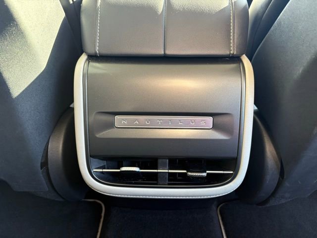 Used 2024 Lincoln Nautilus Reserve image 33