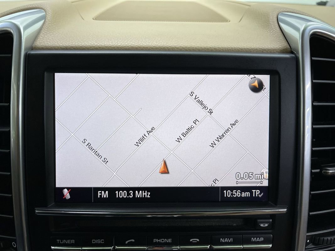 Used 2011 Porsche Cayenne S image 22