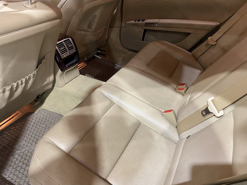 Used 2011 Mercedes-Benz S 550 4MATIC image 5