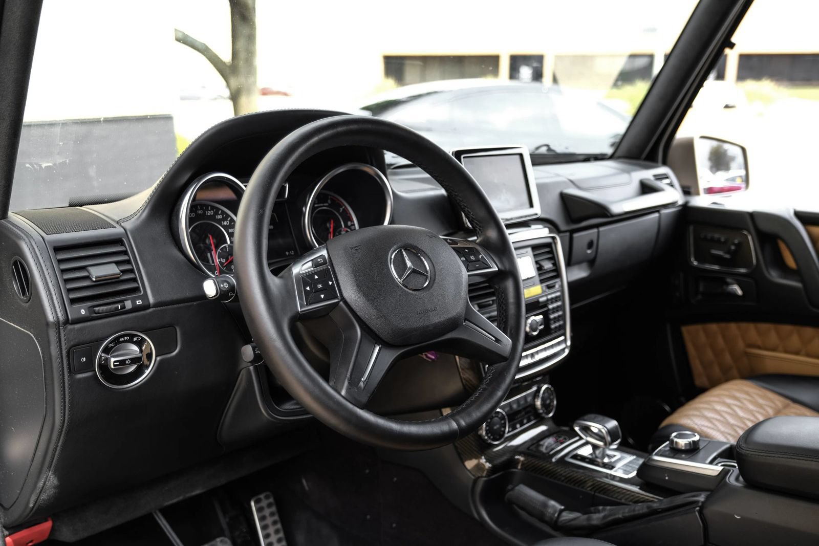 Used 2016 Mercedes-Benz G 65 AMG 4MATIC image 2