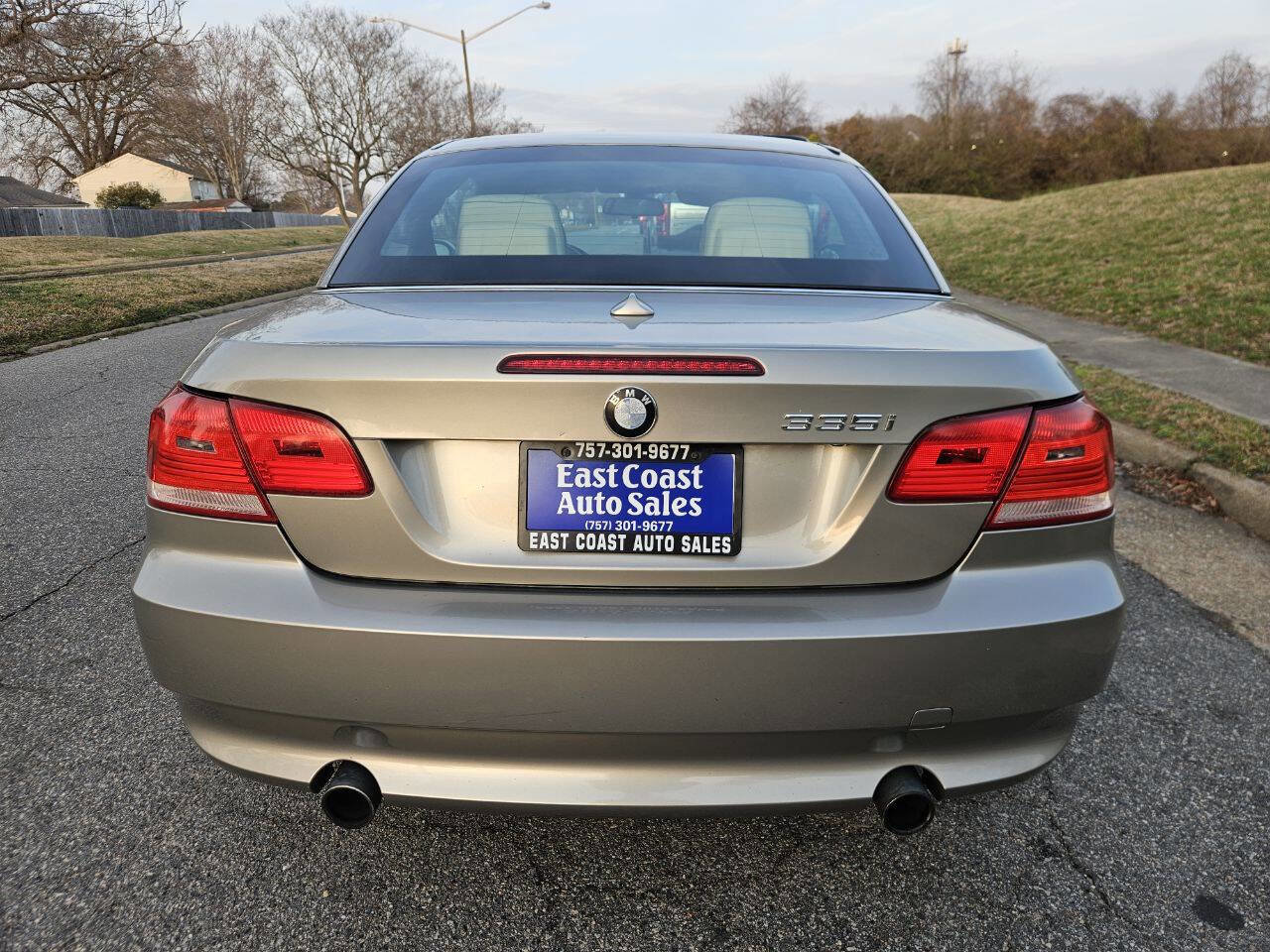Used 2009 BMW 335i Convertible image 5