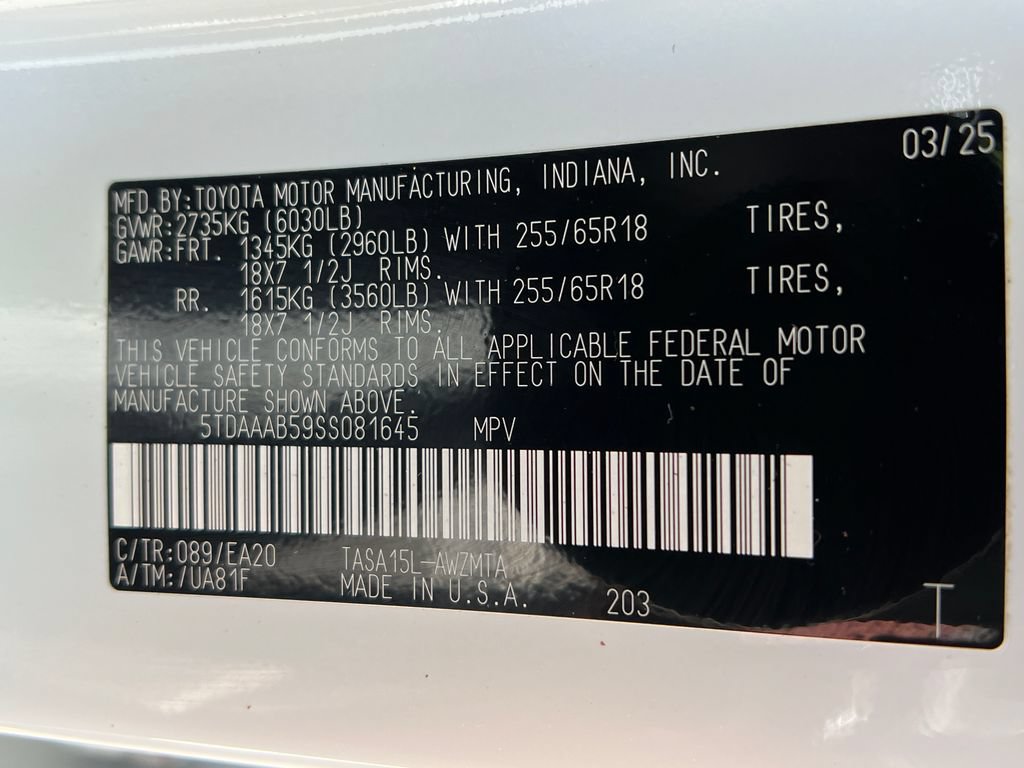 Certified 2025 Toyota Grand Highlander AWD image 29