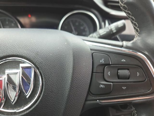 Used 2020 Buick Encore GX Preferred w/ Cold Weather Comfort Package FWD image 5