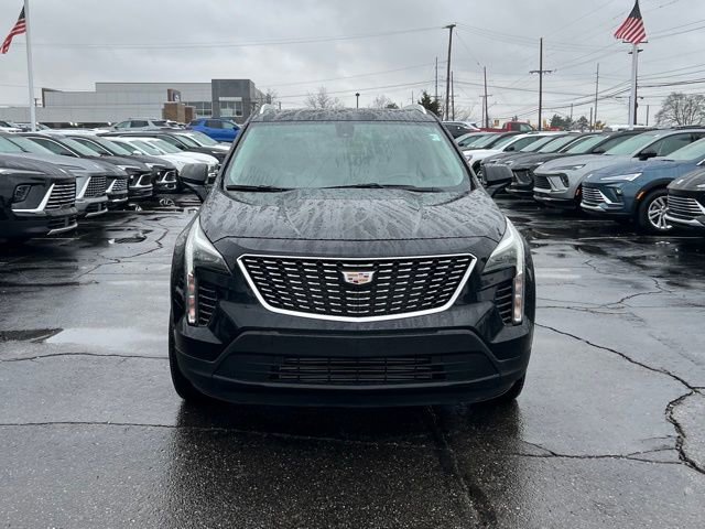 Used 2019 Cadillac XT4 Luxury w/ Cold Weather Package image 2