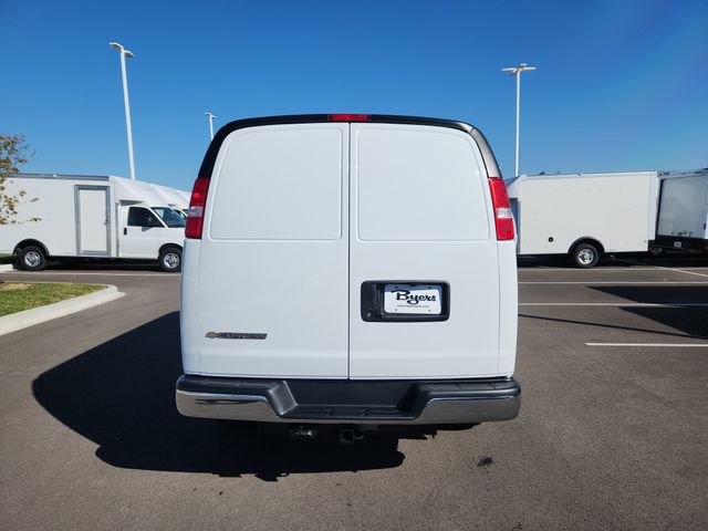 New 2025 Chevrolet Express 3500 w/ Driver Convenience Package image 7