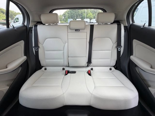 Used 2019 Mercedes-Benz GLA 250 4MATIC image 16