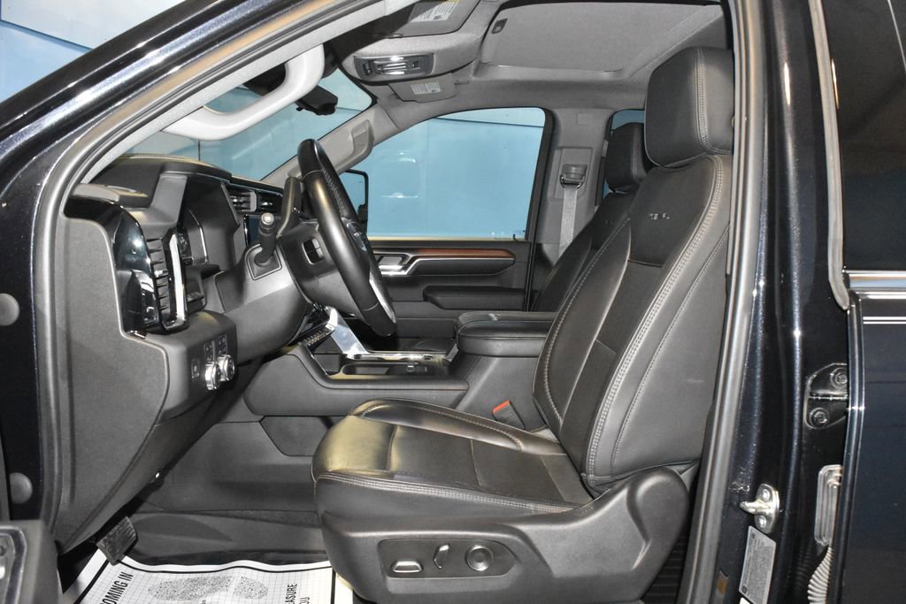 Used 2024 GMC Sierra 2500 Denali w/ Denali Reserve Package AWD/4WD image 7