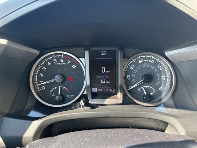Used 2021 Toyota Tacoma SR5 w/ Trail Edition image 17