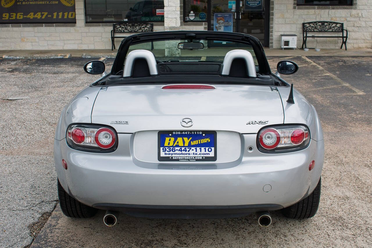Used 2008 MAZDA MX-5 Miata Touring RWD image 5