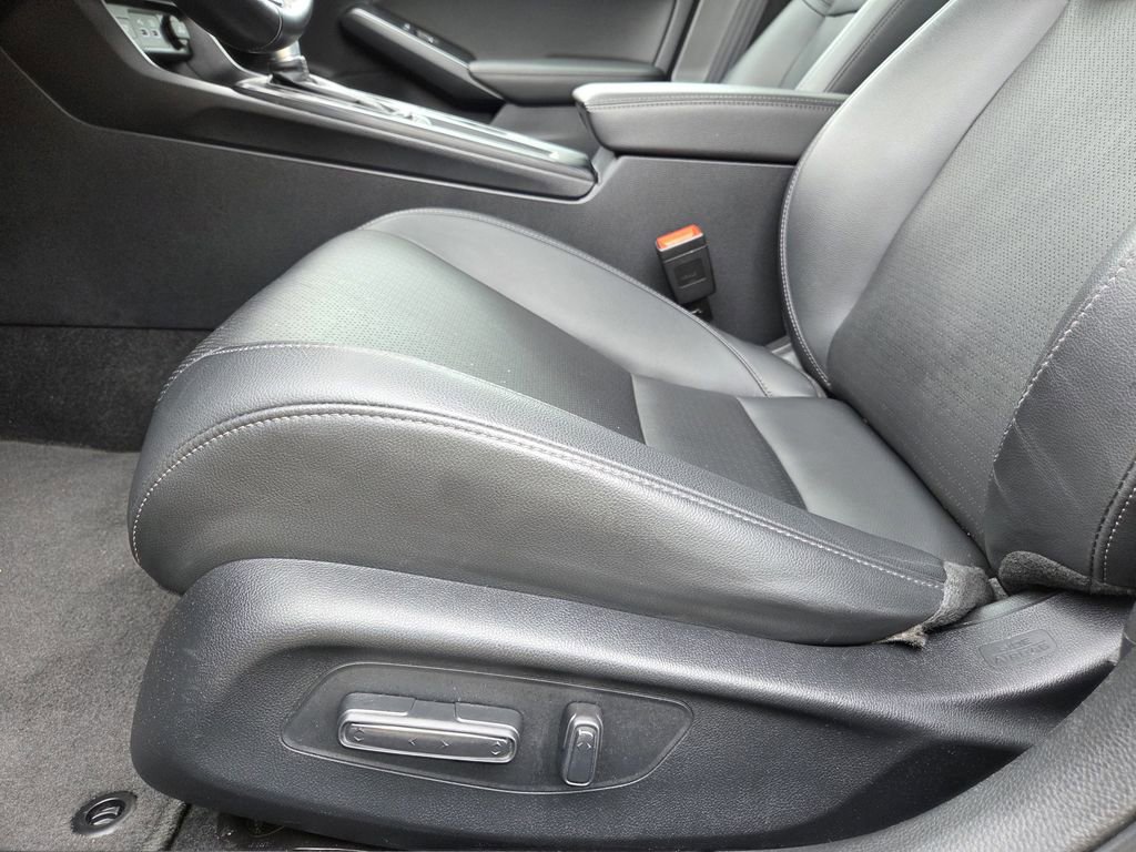 Used 2024 Honda Civic Touring image 18