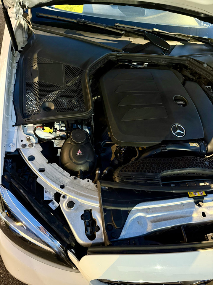 Used 2020 Mercedes-Benz C 300 4MATIC Cabriolet image 35