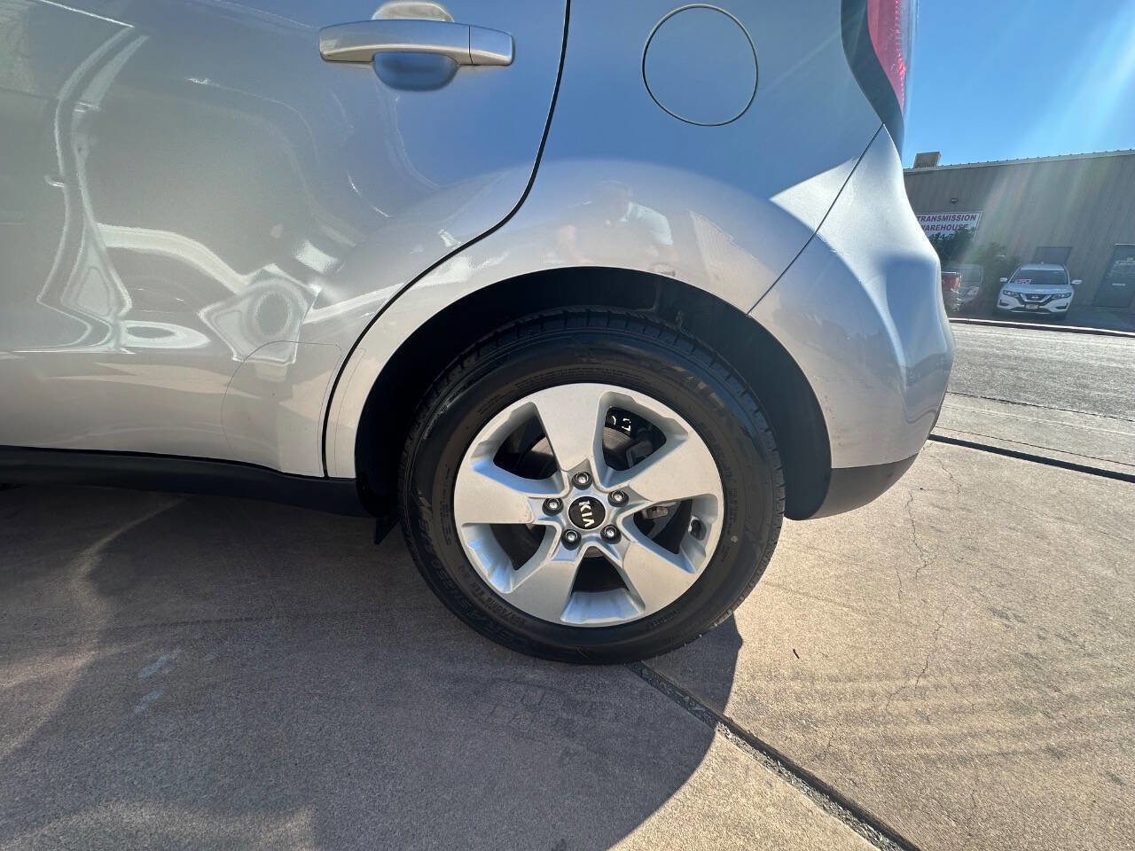 Used 2019 Kia Soul image 12