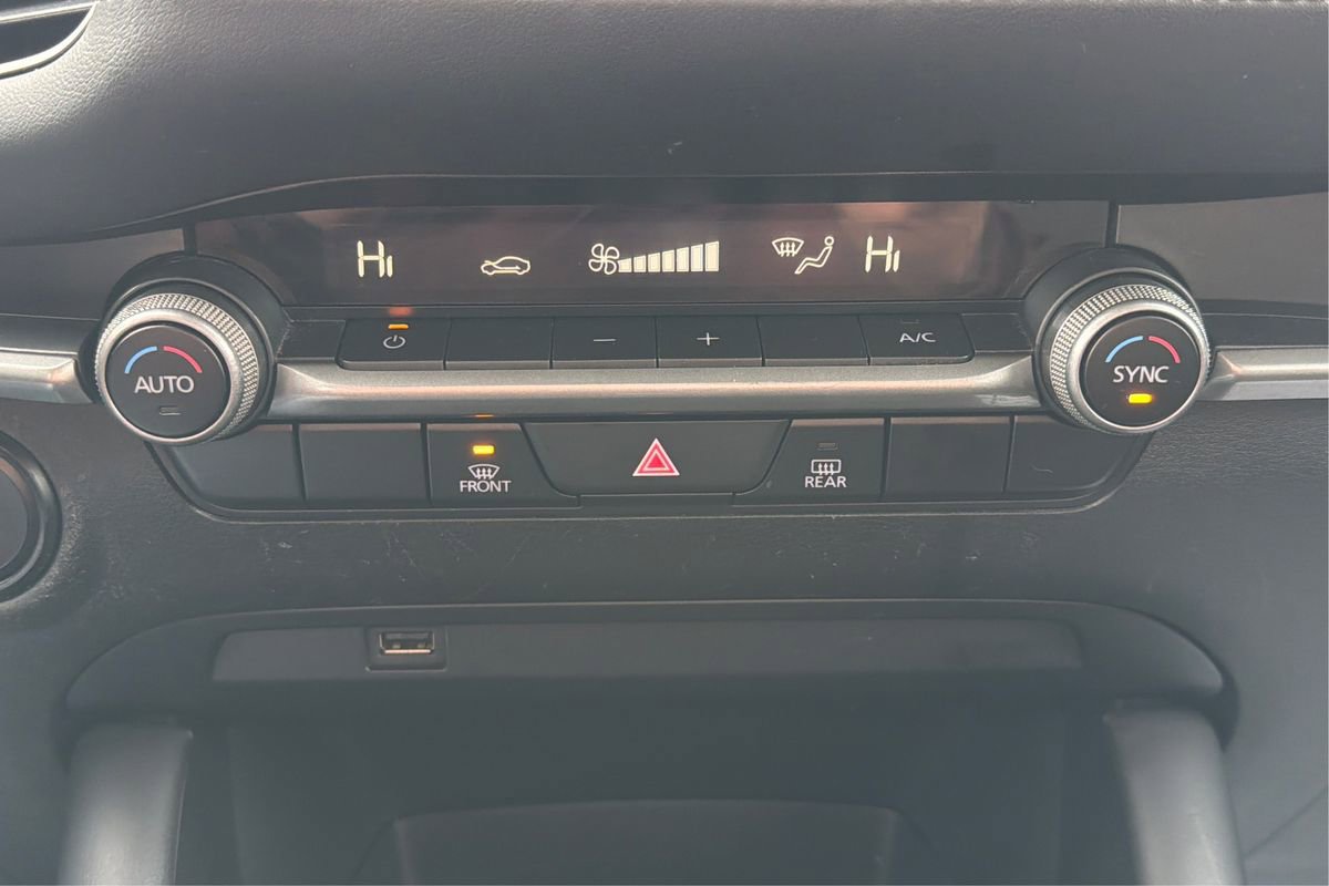 Used 2021 MAZDA MAZDA3 s image 37