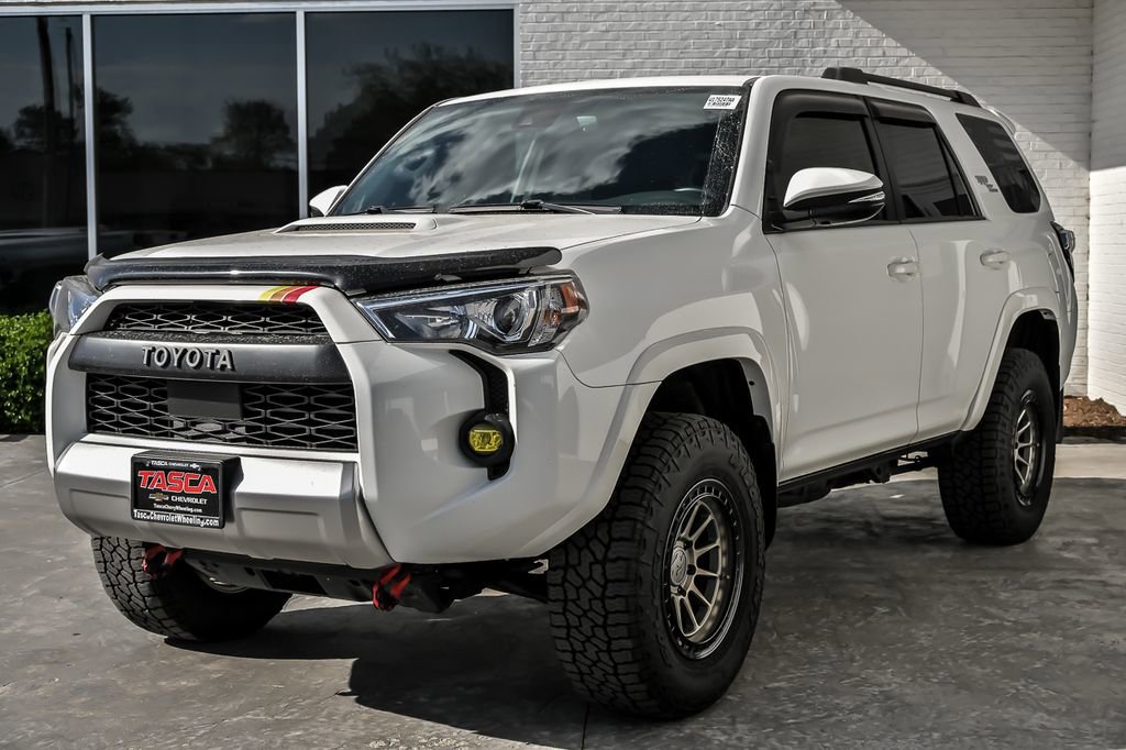 Used 2021 Toyota 4Runner TRD Off-Road Premium w/ Moonroof Package AWD/4WD image 6