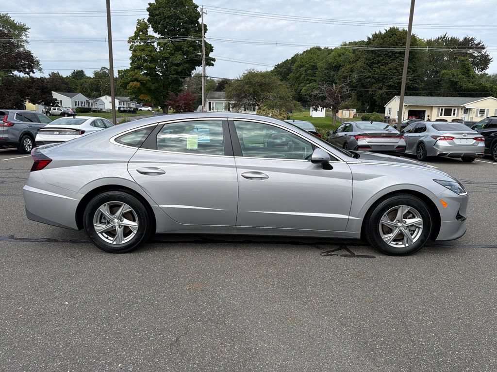 Certified 2023 Hyundai Sonata SE FWD image 6