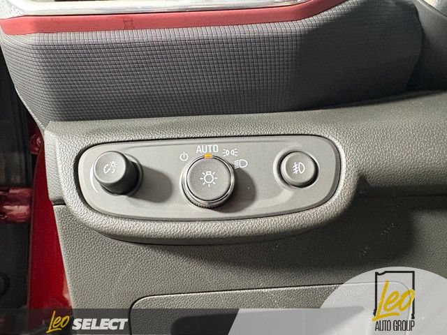 Used 2023 Chevrolet TrailBlazer RS w/ Sun and Liftgate Package AWD/4WD image 14