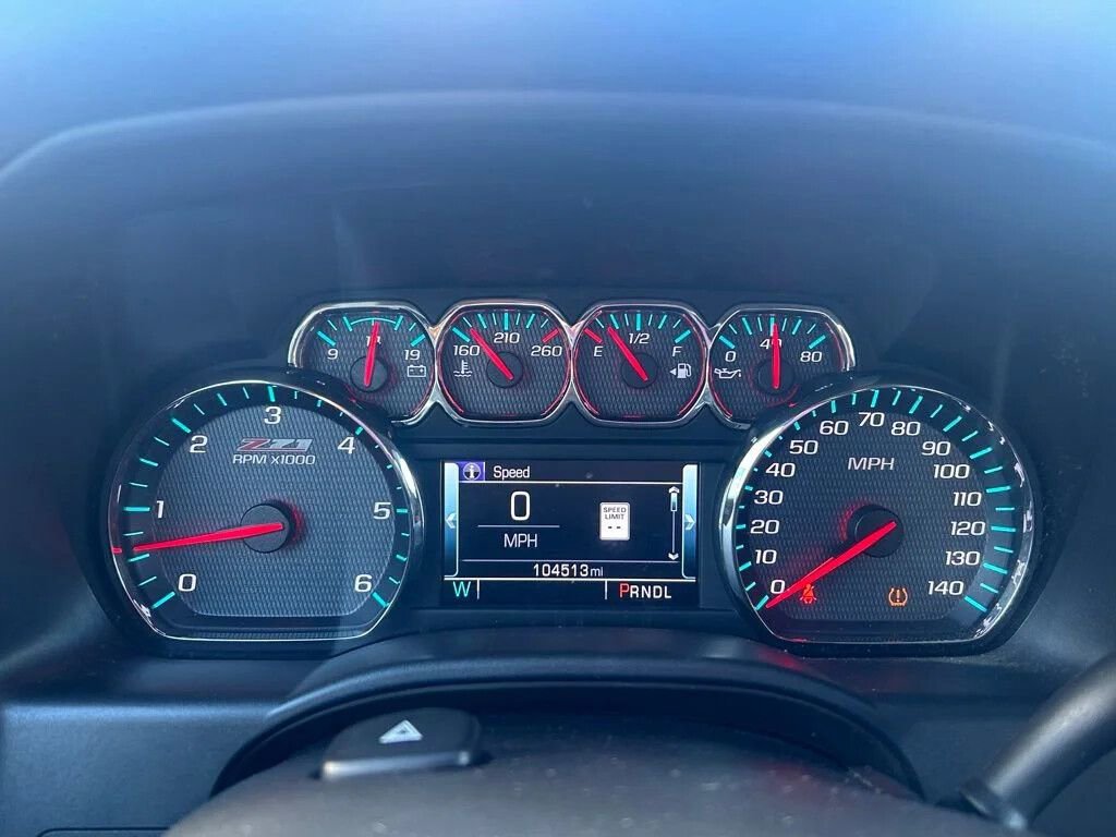 Used 2018 Chevrolet Silverado 1500 LT w/ All Star Edition AWD/4WD image 30