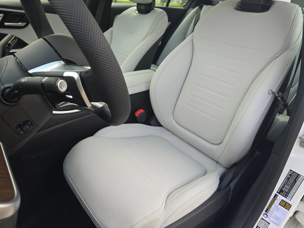 New 2026 Mercedes-Benz C 300 4MATIC Sedan image 25
