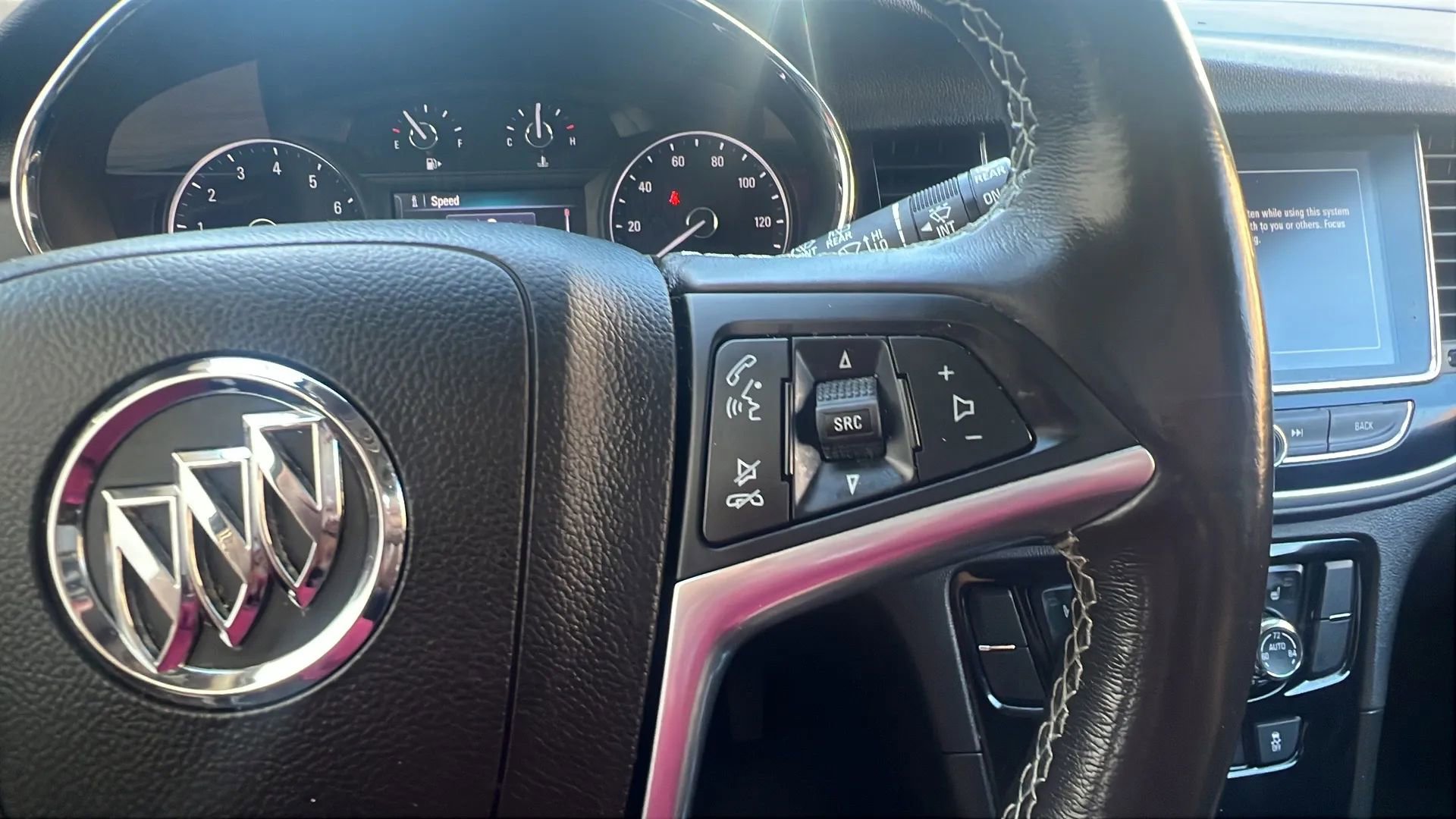 Used 2019 Buick Encore Essence image 16