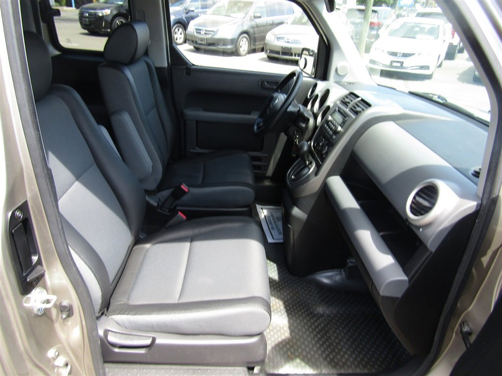Used 2004 Honda Element EX image 18