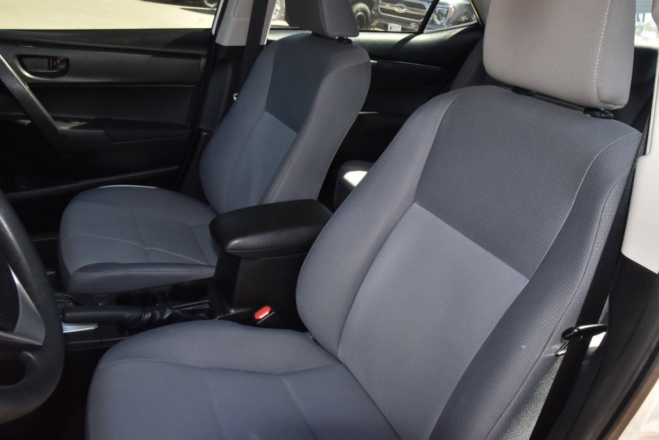 Used 2018 Toyota Corolla L FWD image 30