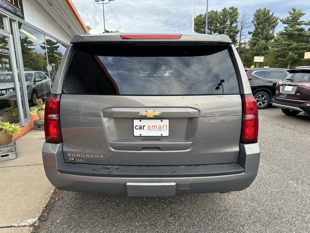 Used 2017 Chevrolet Suburban LT w/ LT Signature Package image 6